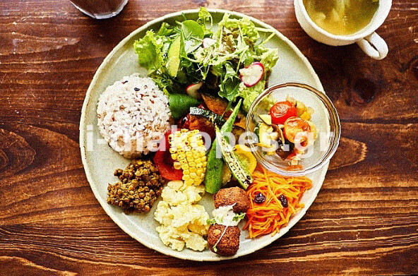 Χάσε έως 7 κιλά σε 1 μήνα με τη δίαιτα της σαλάτας και βγες κορμάρα το Πάσχα