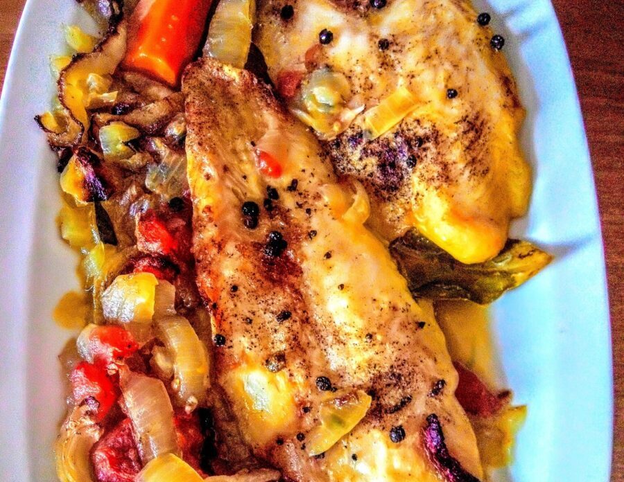 Ψάρι πλακί που λιώνει στο στόμα – Με αυτό το μυστικό δεν ξαναβγαίνει στεγνό!