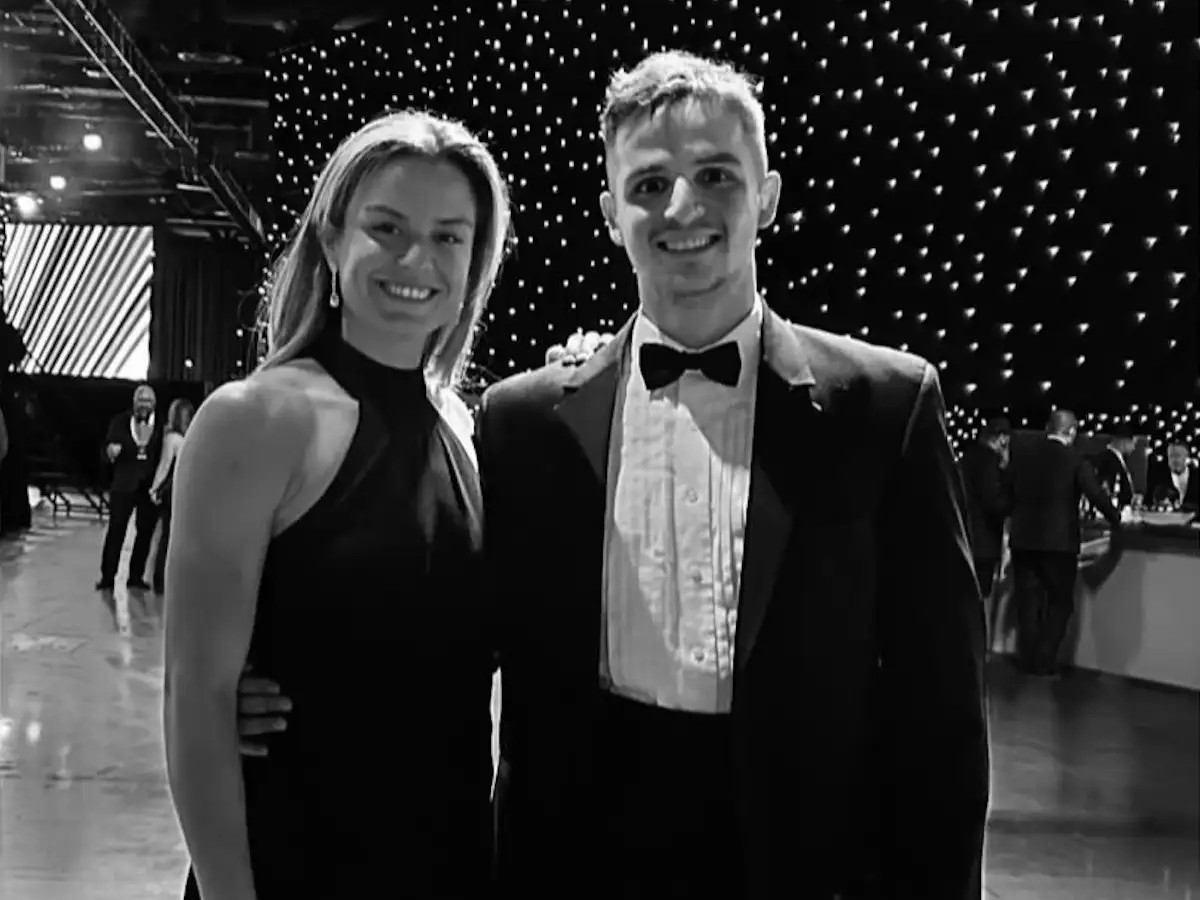 Παντρεύονται Κωνσταντίνος Μητσοτάκης και Μαρία Σάκκαρη! Της έκανε πρόταση γάμου και αν δεις το μονόπετρο… θα μείνεις