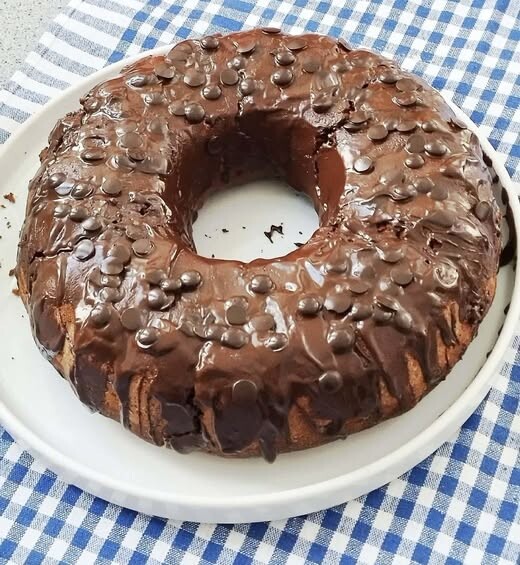 Το πιο εύκολο νηστίσιμο κέικ σοκολάτας… με υλικά που έχεις!