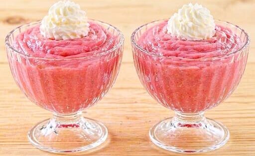 Κρέμα φράουλας που απογειώνει κάθε γλυκό