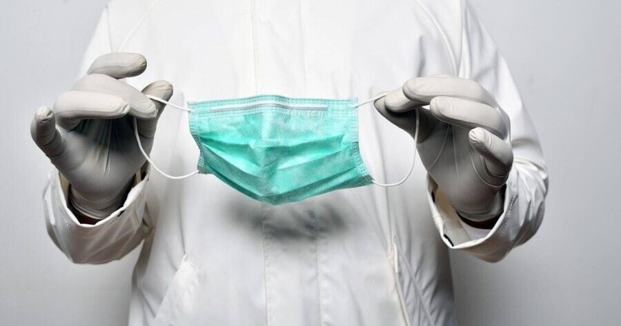 ΕΚΤΑΚΤΟ: ΞΑΝΑ ΥΠΟΧΡΕΩΤΙΚΕΣ ΟΙ ΜΑΣΚΕΣ ΤΟΥ ΚΟΡΟΝΟΙΟΥ