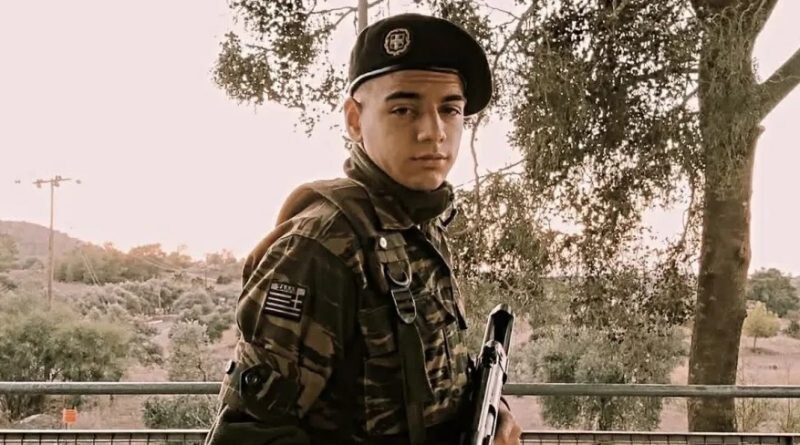 “Το έχασα το παιδί μου, είχε όνειρα” – Συγκλονίζει ο πατέρας του 21χρονου που πέθανε από ηλεκτροπληξία