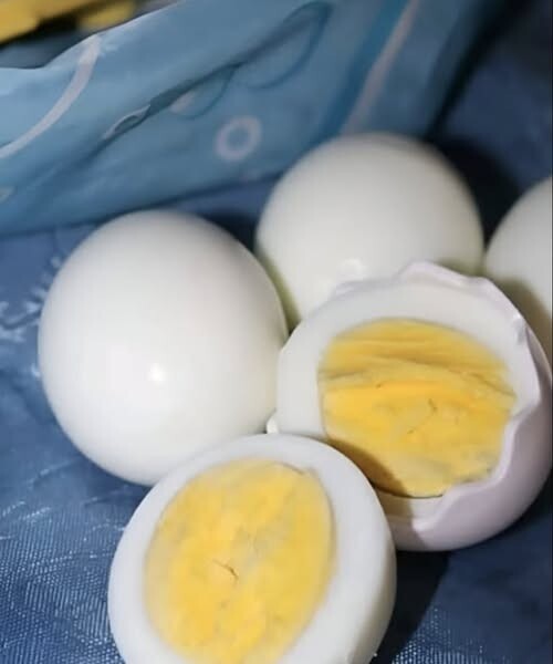 Οι γιατροί αποκαλύπτουν τι συμβαίνει στο σώμα όταν τρως αυγά