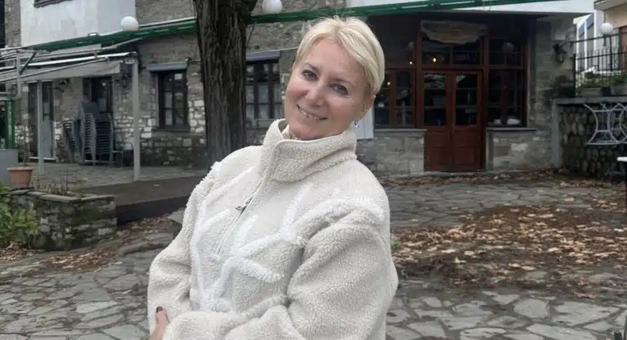 Πιο υπέροχη από ποτέ – Η Νατάσα Παζαΐτη μας εύχεται Χρόνια Πολλά από τη γη των προγόνων της