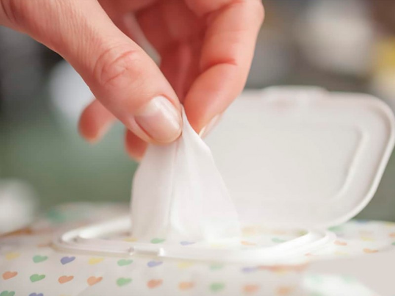 Ανακαλούνται μολυσμένα μωρομάντηλα που πωλούνται στην Ελλάδα – Φωτογραφία