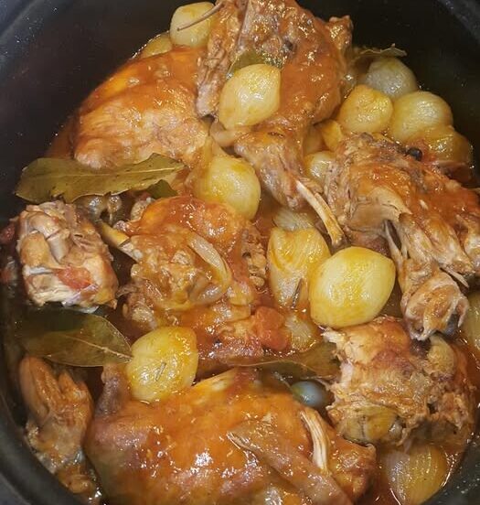 Το πιο νόστιμο κουνέλι στιφάδο όπως το έφτιαχνε η μαμά