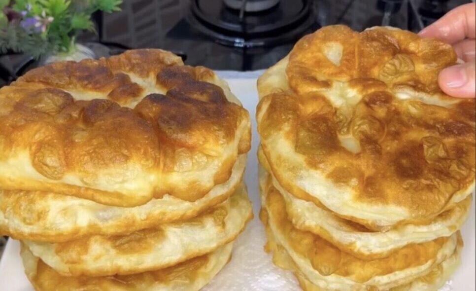 Αφράτες τηγανίτες χωρίς να τραβάνε λάδι: εύκολη συνταγή