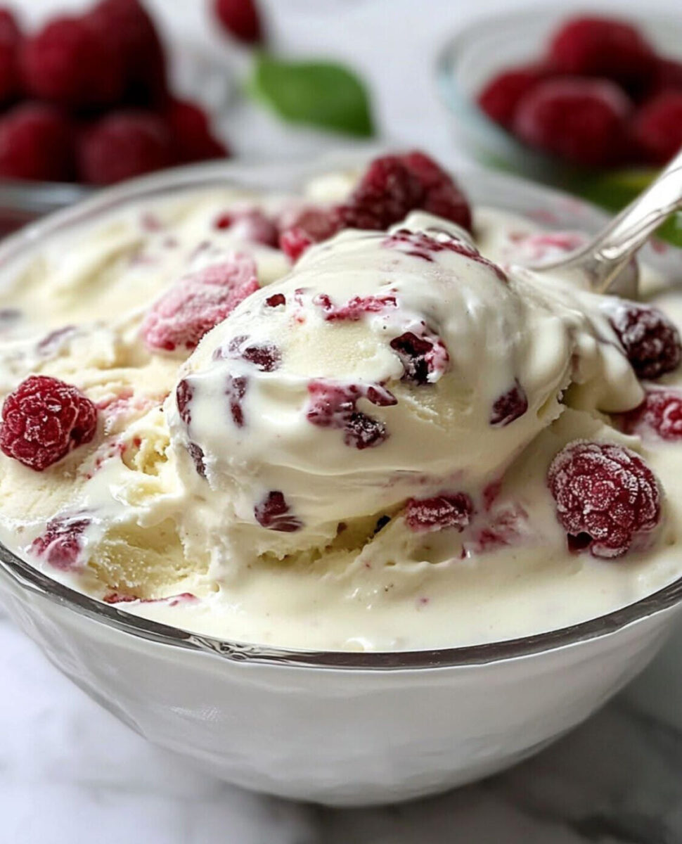 Παγωτό φράουλα με 3 υλικά – χωρίς παγωτομηχανή 😍