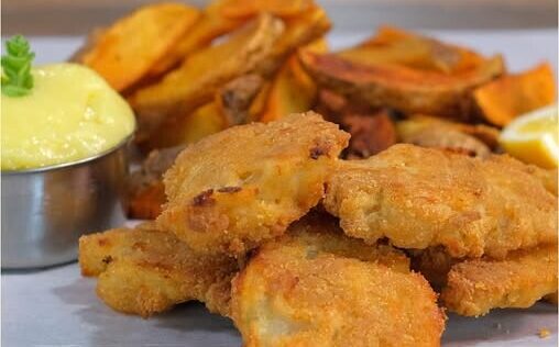 Μπακαλιάρος στον φούρνο που γίνεται σαν τηγανητός – το μυστικό που δεν λένε