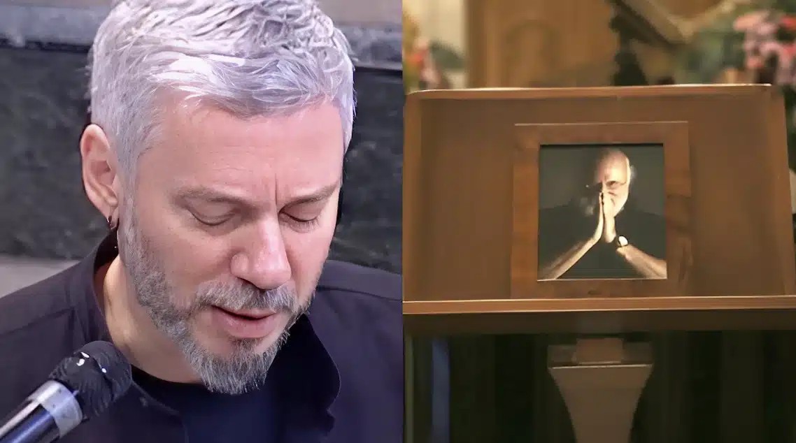 Διονύσης Σαββόπουλος: Συγκλόνισε με τον επικήδειο λόγο του ο Αλκίνοος Ιωαννίδης – «Ένας συντηρητικός με καρδιά επαναστάτη»