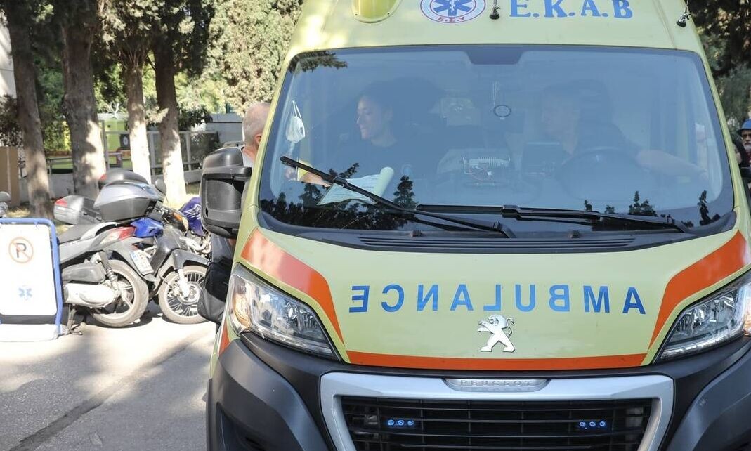 ΕΚΤΑΚΤΟ ΤΩΡΑ: Πέθανε ενώ ετοιμαζόταν να μεταφερθεί στο γιατρό