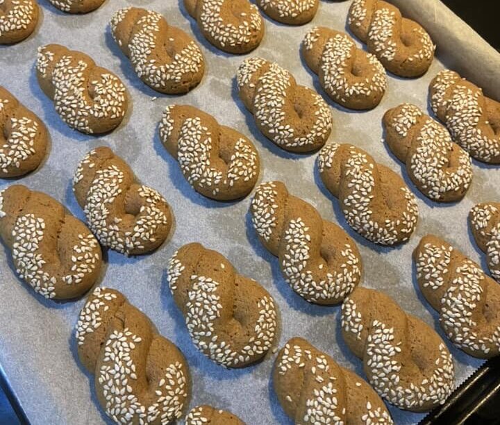 Η συνταγή για μουστοκούλουρα που δεν αλλάζω ποτέ