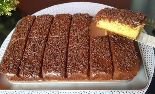 Αν έχεις 2 αυγά στο ψυγείο… αυτό το κέικ θα γίνει η νέα σου εμμονή