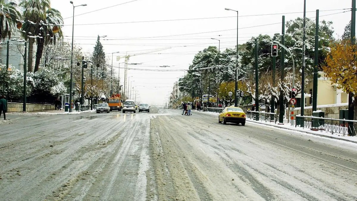 Αλλάζει ο καιρός: Πόσες φορές έχει χιονίσει Μάρτιο μήνα στην Αττική; Το ιστορικό 1987 που το «έστρωσε» 8 φορές μέσα στον μήνα