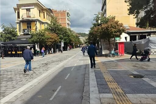 Οι Βούλγαροι τα βρήκαν δύσκολα με το ευρώ: Κατεβαίνουν Σέρρες για ψώνια, καφέ, ακόμα και… σούπερ μάρκετ