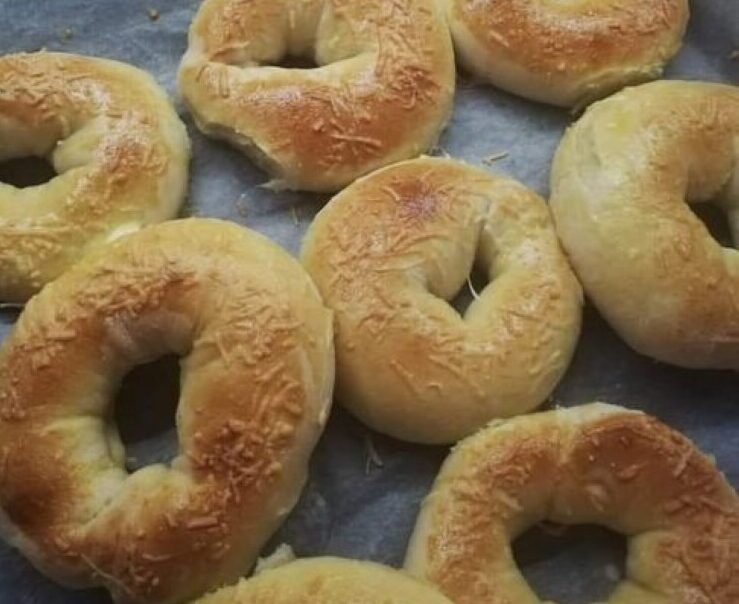 Έφτιαξα αυτά τα τυροψωμάκια και δεν έμεινε ούτε ένα