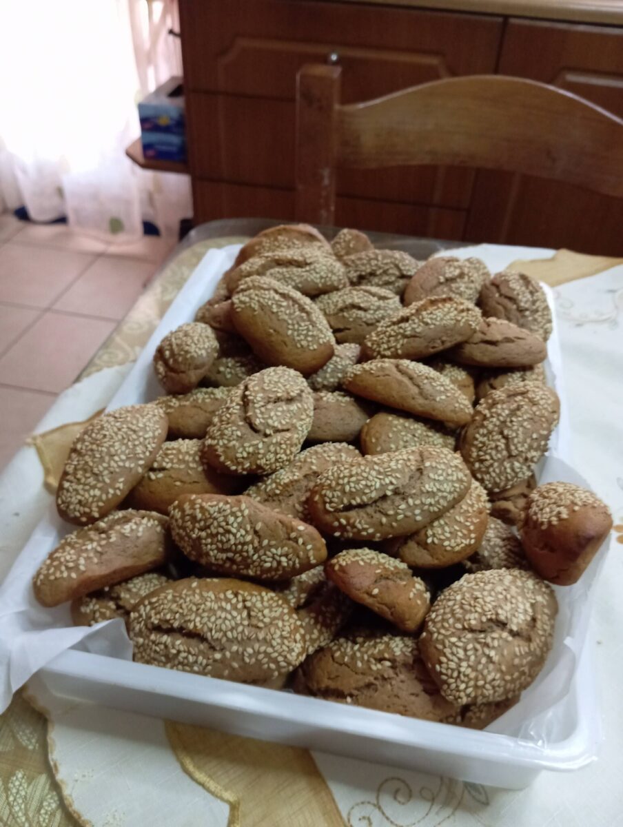 Κουλουράκια για καφέ αφράτα και μυρωδάτα – Η εύκολη συνταγή που πετυχαίνει πάντα