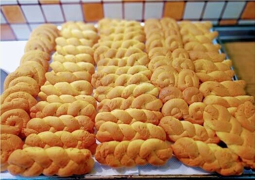 Τα κουλουράκια πορτοκαλιού της γιαγιάς – Αφράτα μέσα και τραγανά έξω, μοσχοβολούν όλο το σπίτι!