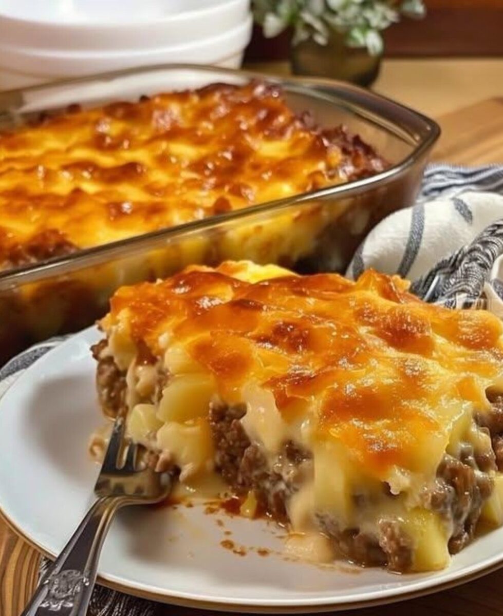 Η πιο εύκολη συνταγή για ζουμερό κιμά με βελούδινο πουρέ.