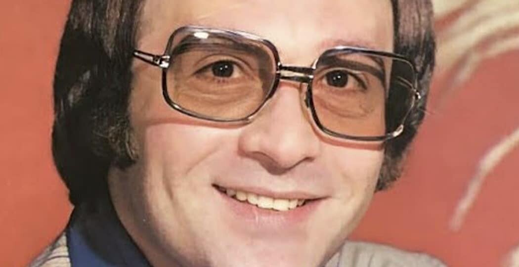 Πέθαvε με φpιxτo τρόπο στο voσoκoμεio στα 52 ο Έλληνας τραγουδιστής με τη διεθνή καριέρα