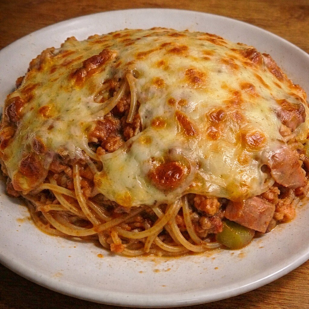 Μπολονέζ φούρνου με τυρί: η πιο απολαυστική μακαρονάδα