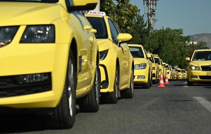 Όλως τυχαίως «χάλασαν» ομαδικά τα POS στα ταξί στα ΚΤΕΛ Κηφισσού: «Πάμε σε ATM να βγάλεις»- Viral η καταγγελία