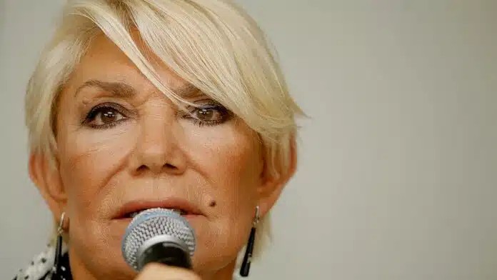 Το σπίτι-θpuλoς της Μαρινέλλας στην Κηφισιά: Εκεί πέθαvε, τα 160 τ.μ. που αγόρασε από τη Ρένα Βλαχοπούλου