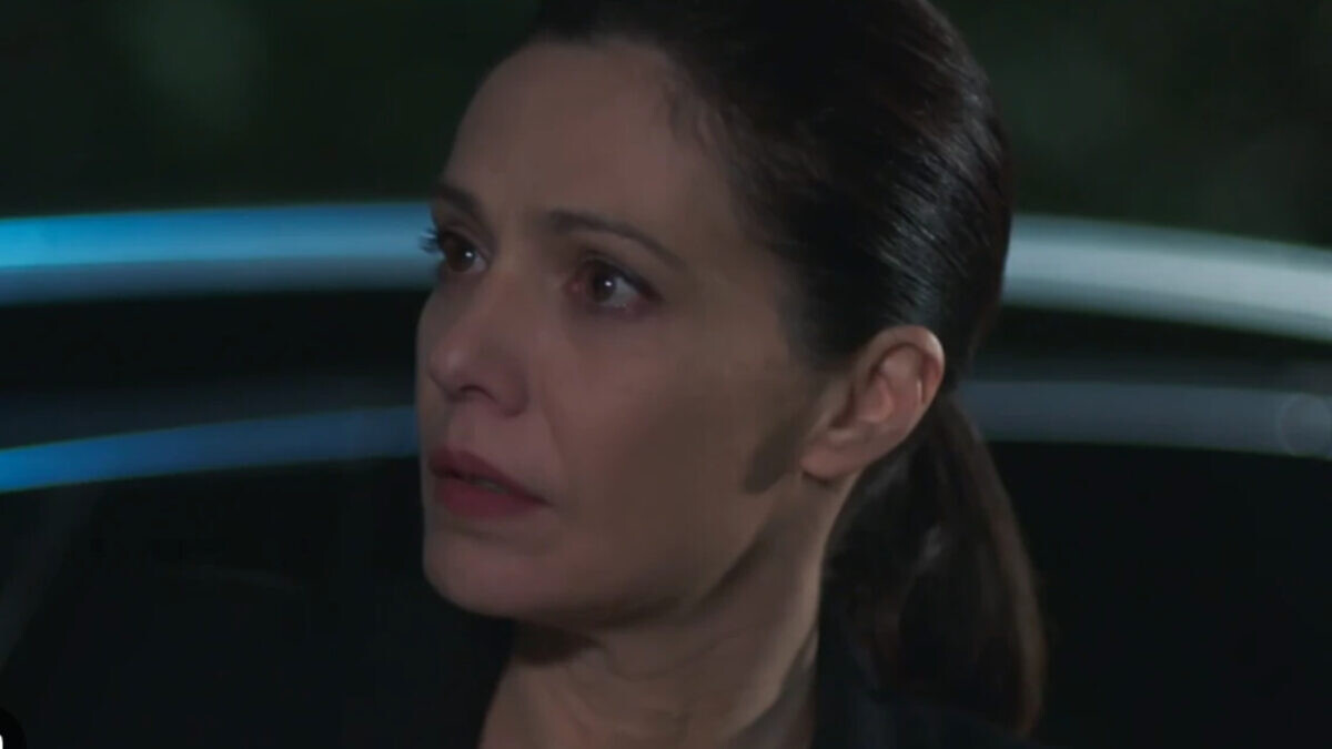 Μια νύχτα μόνο: Ο Οδυσσέας πέφτει στην αγκαλιά άλλης γυναίκας – Η Αρετή τους βλέπει μαζί και λυγίζει