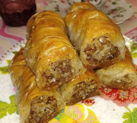 Σαραγλάκια τραγανά και μελωμένα – Η παραδοσιακή συνταγή που γίνεται ανάρπαστη!