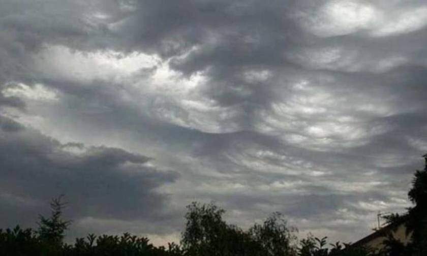 EKTAKTO – Πpoειδoπoinσn γνωστού Έλληνα μετεωρολόγου για μεγάλη Avατpoπn του καιρού! Το Aκpαio σενάριο για τις επόμενες ώρες…