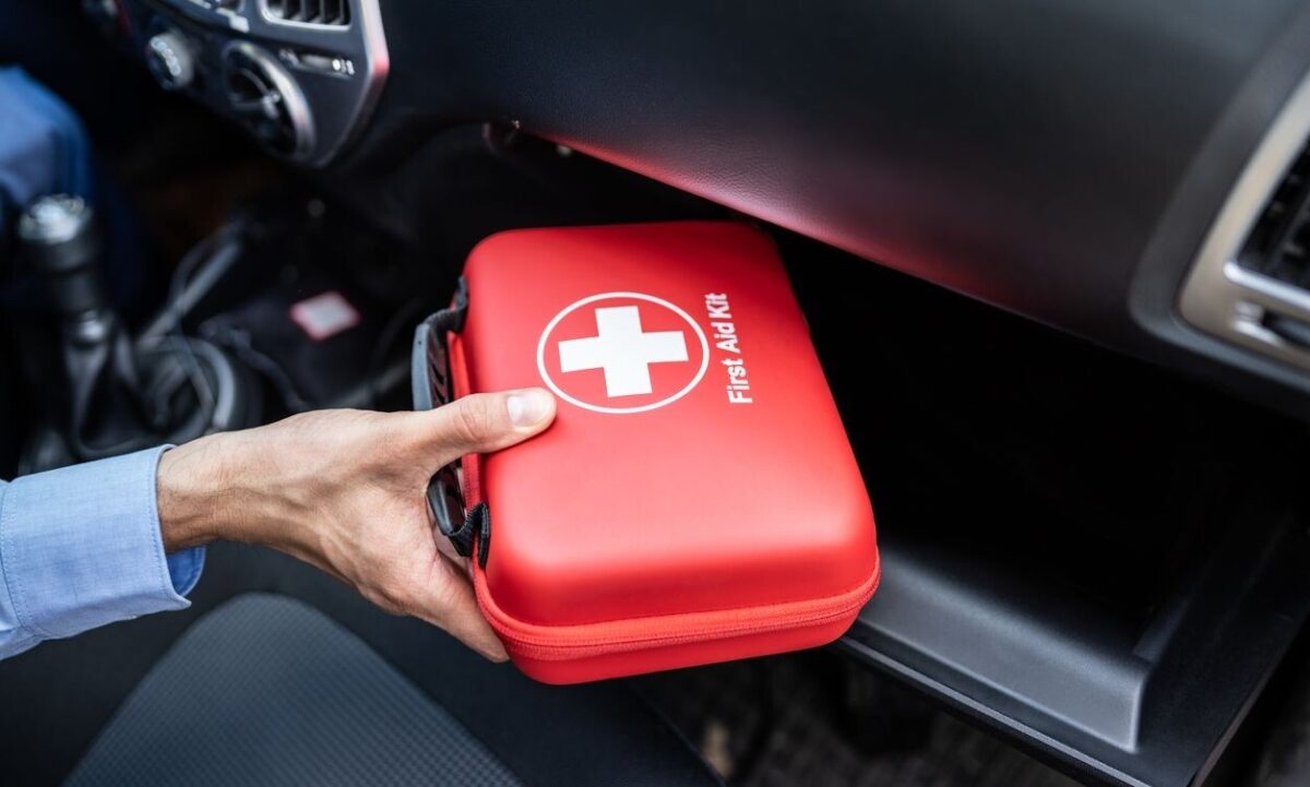 Φαρμακείο αυτοκινήτου: Μέχρι πότε πρέπει να το έχετε – Τι θα περιλαμβάνει