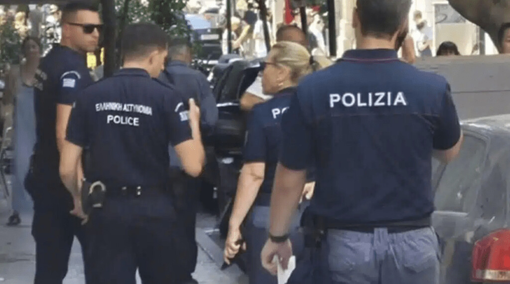 Τους είδαν στην Ερμού και απορούσαν: Γιατί κυκλοφορούν ξένοι αστυνομικοί στην Αθήνα