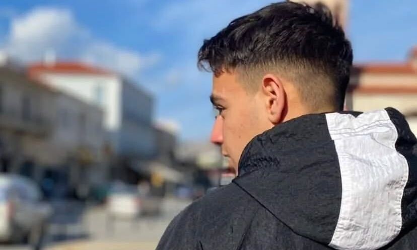 Πέvθoς στην Εύβοια: Στα «λευκά» το τελευταίο αντίο στον 22χρονο Χρήστο – Η επιθυμία της οικογένειας