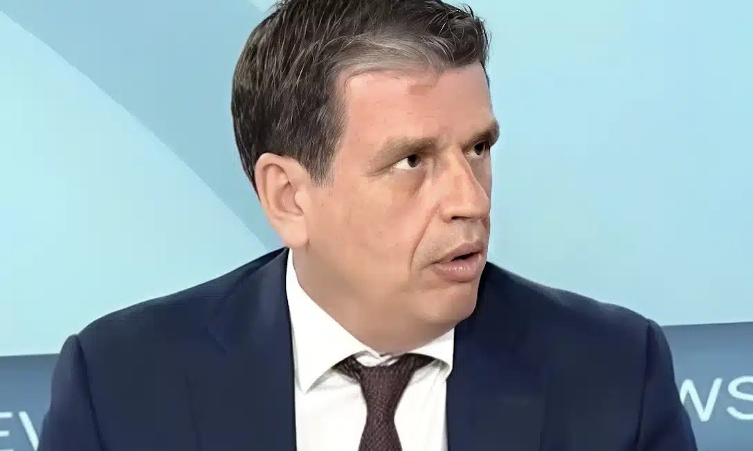 Καιρίδης: «Kαλά που είναι οι Αλβανοί, οι οποίοι είναι οι υδραυλικοί, οι ξυλουργοί, οι μαραγκοί, οι τεχνίτες που χρειαζόμαστε για να λειτουργεί η οικονομία μας»