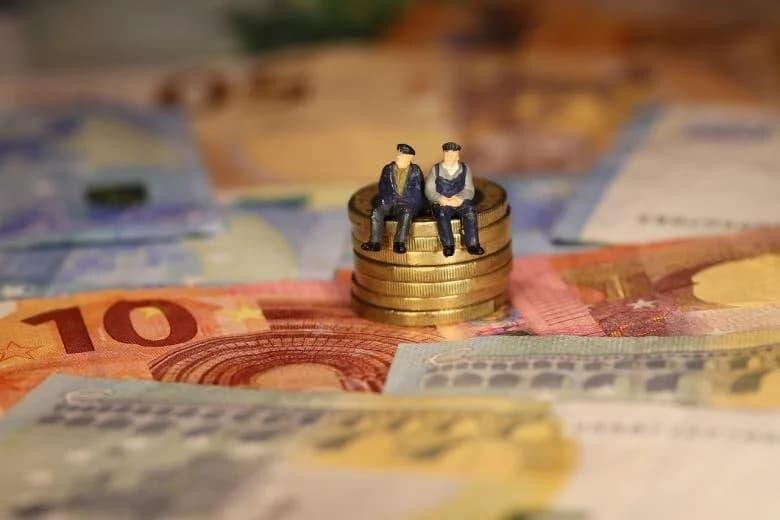 ΕΚΤΑΚΤΟ τώρα για τις συντάξεις Ιουλίου – ΑΝΑΤΡΟΠΗ με την πληρωμή τους