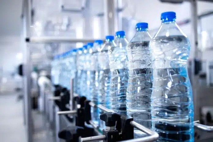 Ανακαλούνται εμφιαλωμένα νερά – Τι εντοπίστηκε