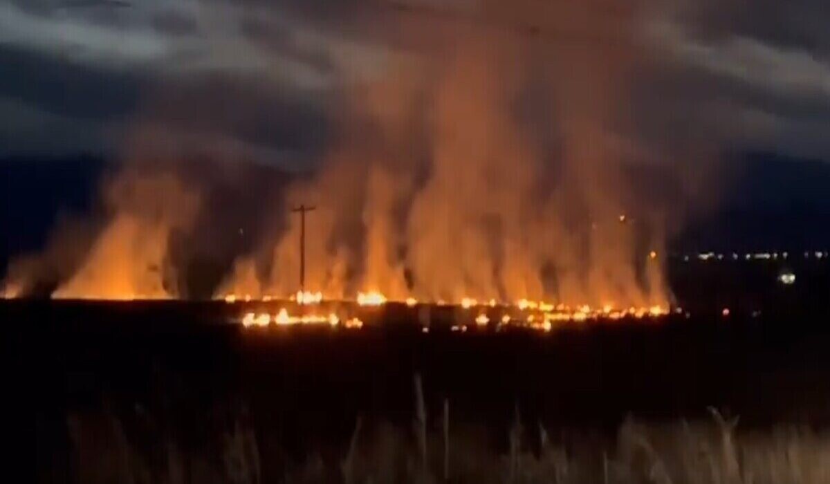 Μεγάλη ΦΩΤΙΑ ΤΩΡΑ στην Ελλάδα