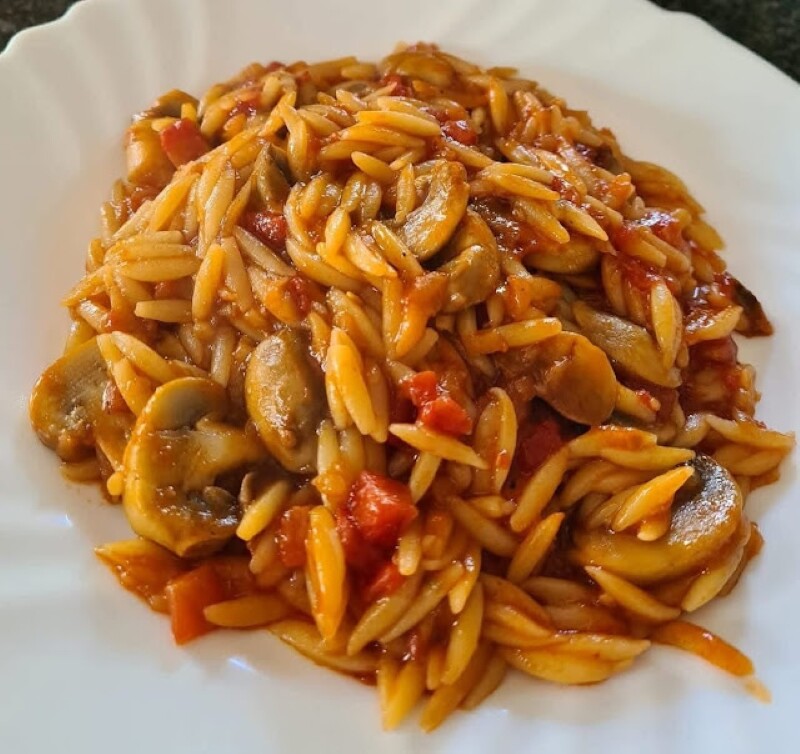 Γιουβέτσι με μανιτάρια νηστίσιμο – Εύκολη και πεντανόστιμη συνταγή