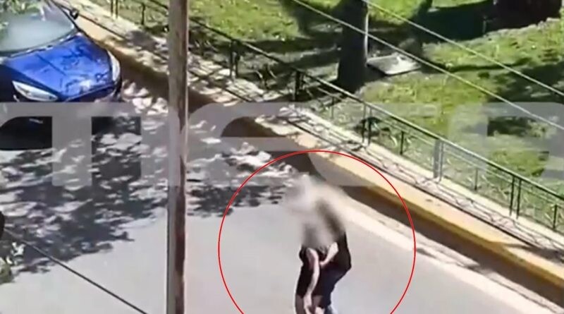 «Σας παρακαλώ, με πupoBoλnσε!» Σταματούσε αμάξια για βοήθεια η 43χρονη στην Καλλιθέα και την αγνοούσαν