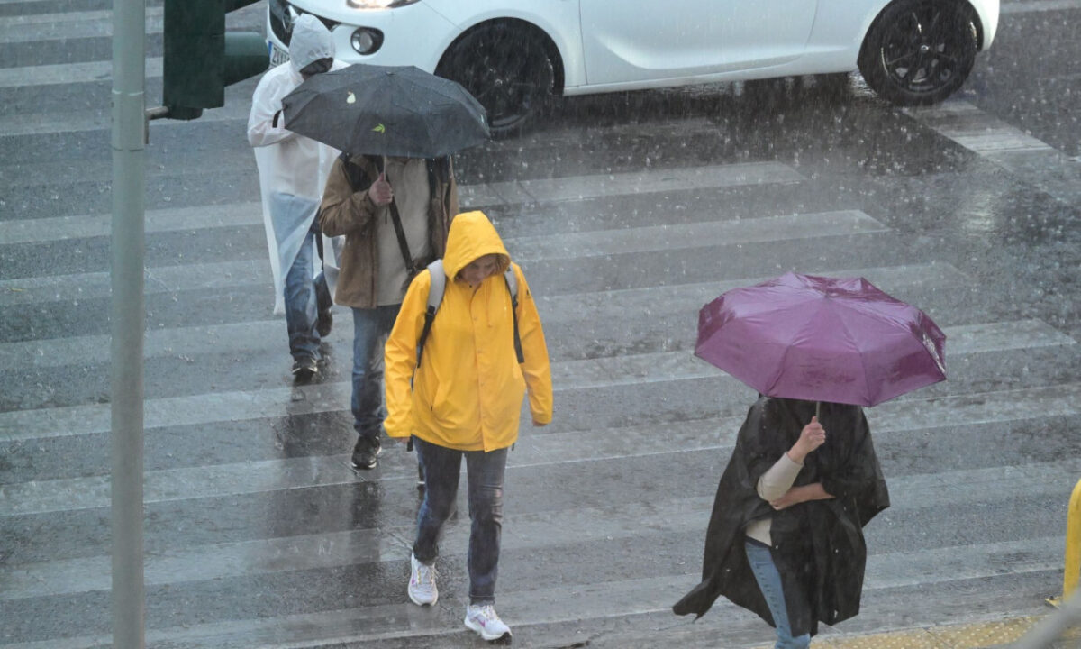 Καιρός: Πότε έρχεται διπλή κακοκαιρία με χιόνια – Ποιες περιοχές θα πλήξει