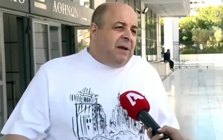 Στα δικαστήρια ο Μάρκος Σεφερλής με τον κουμπάρο του για υπεξαίρεση 350.000 ευρώ – «Εκμεταλλεύτηκε τον κόπο και τον ιδρώτα μου»