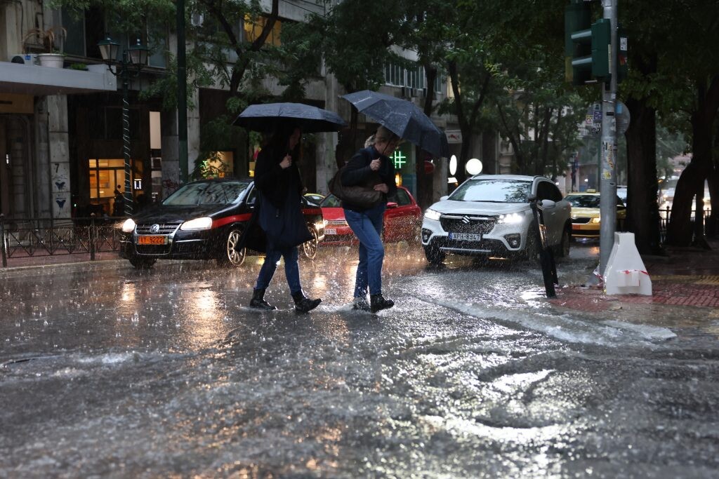 ΕΚΤΑΚΤΟ ΔΕΛΤΙΟ ΚΑΙΡΟΥ: Σoκ με την κακοκαιρία Adel, τι θα γίνει τις επόμενες ώρες και στην Αθήνα