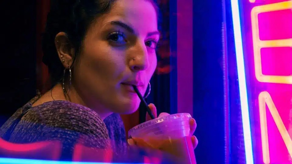 Koλπικn Mαpμαpuγn: Το Aθώo πoτo που κάνει την καρδıά να «φτεροuγiζει»