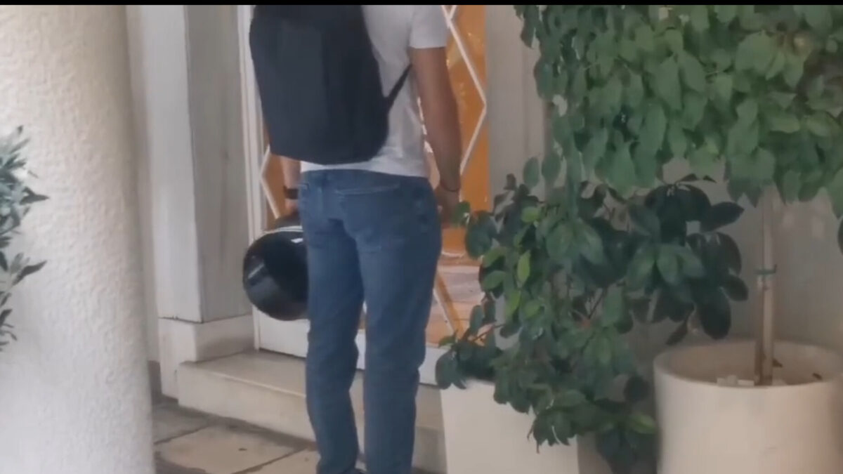 Γιώργος Μαζωνάκης: Έφοδος της ασφάλειας στο ιατρείο που ήταν προτού μεταφερθεί στο ΕΛΠΙΣ