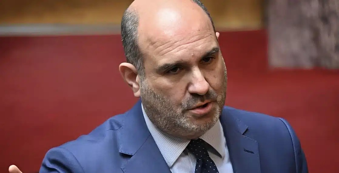 Κασσελάκης: Θέτει θέμα πτυχίου και για τον Μαρκόπουλο – Σκληρή απάντηση