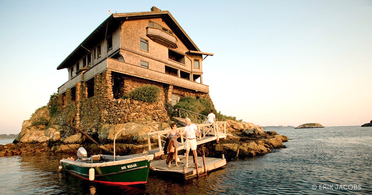 Μοναδικό Σπίτι ηλικίας 111 ετών που βρίσκεται δίπλα στη θάλασσα θα σας Κόψει την Ανάσα!