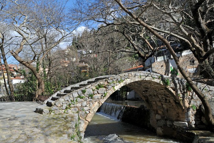 Η Ελληνική πόλη με τους νερόμυλους, τους καταρράκτες, τα πέτρινα γεφύρια και τα τεράστια αιωνόβια πλατάνια. Παραμυθένια! Η Ελληνική πόλη με τους νερόμυλους, τους καταρράκτες, τα πέτρινα γεφύρια και τα τεράστια αιωνόβια πλατάνια. Παραμυθένια!