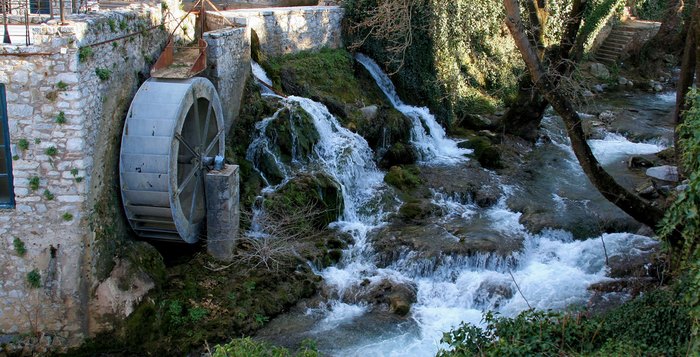 Η Ελληνική πόλη με τους νερόμυλους, τους καταρράκτες, τα πέτρινα γεφύρια και τα τεράστια αιωνόβια πλατάνια. Παραμυθένια! Η Ελληνική πόλη με τους νερόμυλους, τους καταρράκτες, τα πέτρινα γεφύρια και τα τεράστια αιωνόβια πλατάνια. Παραμυθένια!