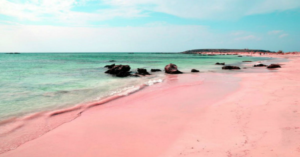 Εντυπωσιακό βίντεο: Ποια είναι αυτή η εξωτική παραλία; Κι όμως, βρίσκεται σε ελληνικό νησί!